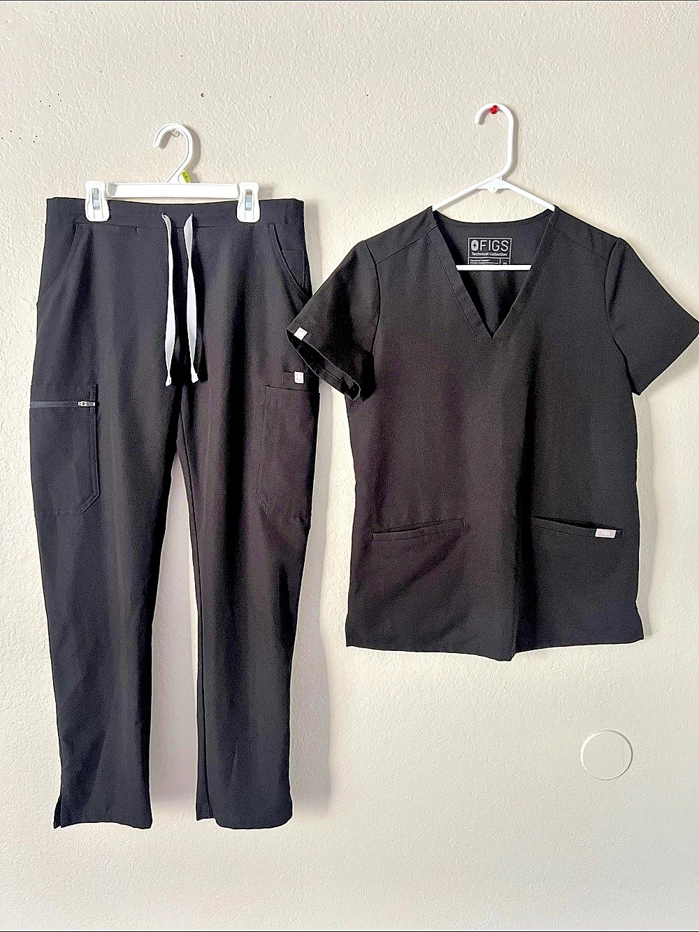 EUC FIGS SET Yola Slim/Skinny Pants Casma Scrub Top Black XS/P